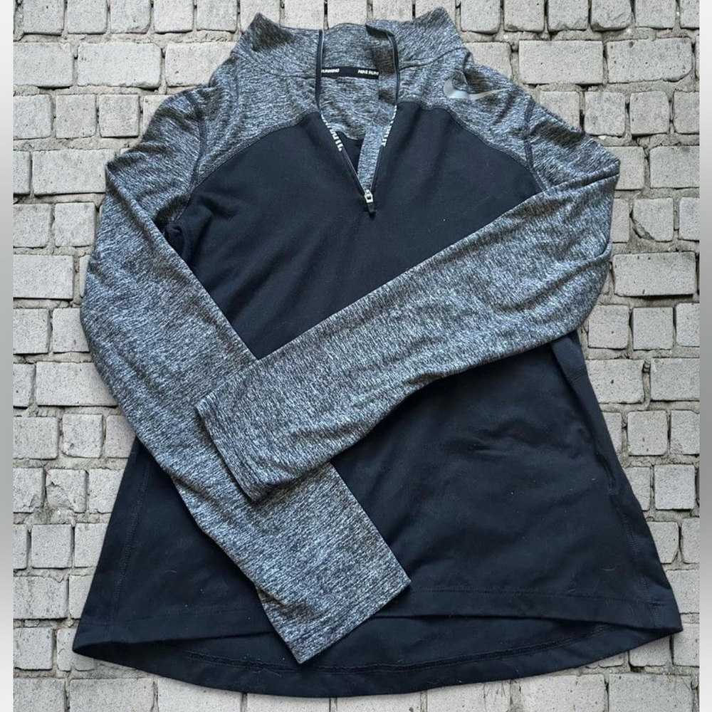 Nike Running Women's Black Grey XS Pullover 1/4 Zip Running Top Long Sleeve